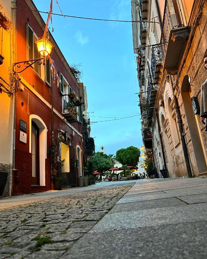 La Casa Di Ale Nel Centro Storico Di Cagliari Exterior foto