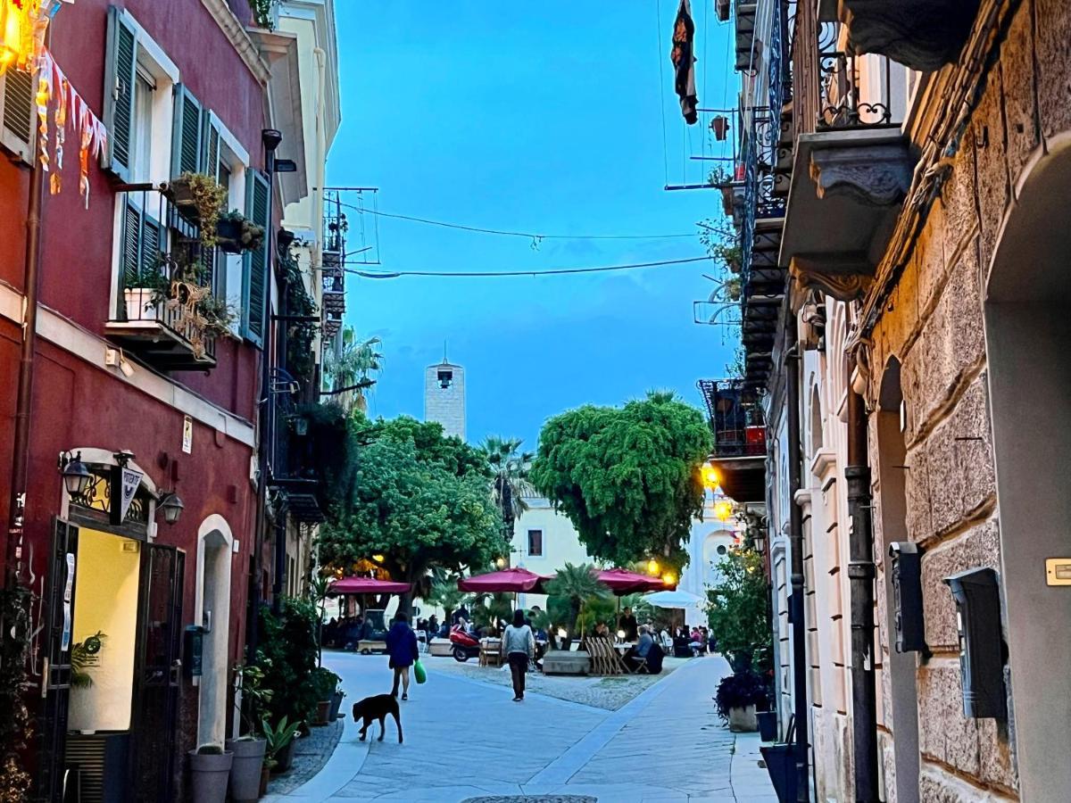 La Casa Di Ale Nel Centro Storico Di Cagliari Exterior foto